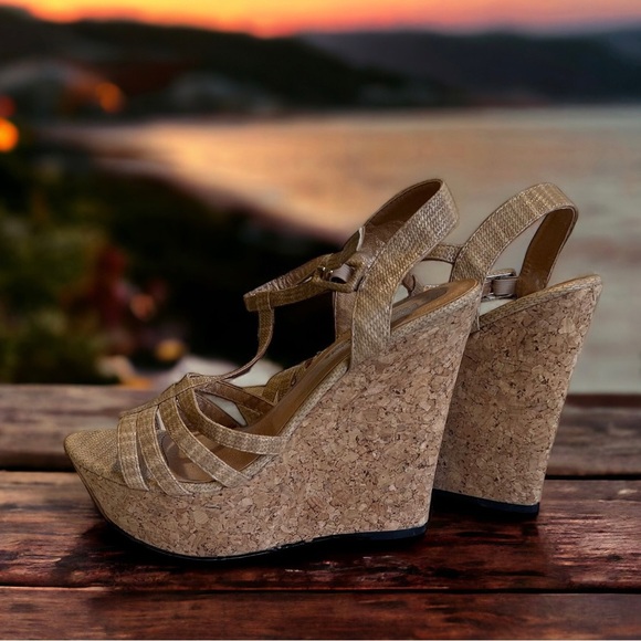 De Blossom Collection cork wedge platform sandals made with vegan faux leather - Picture 7 of 16